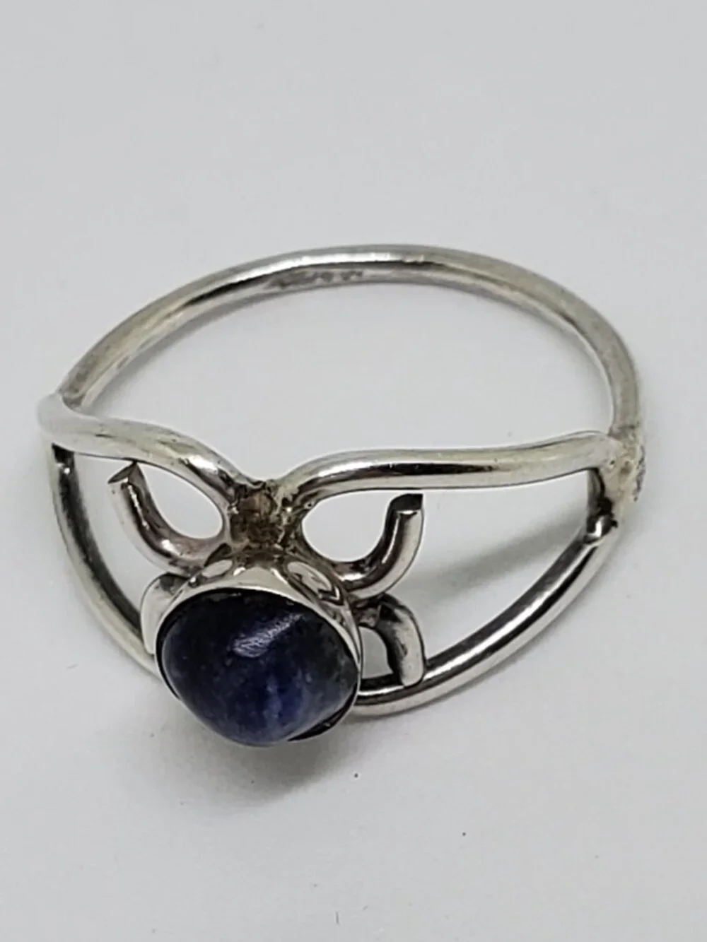 Stunning Dainty Open Scroll Work Deep Blue Round Stone in Sterling Silver Ring